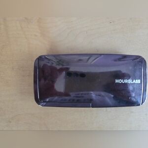 Hourglass Purple Compact